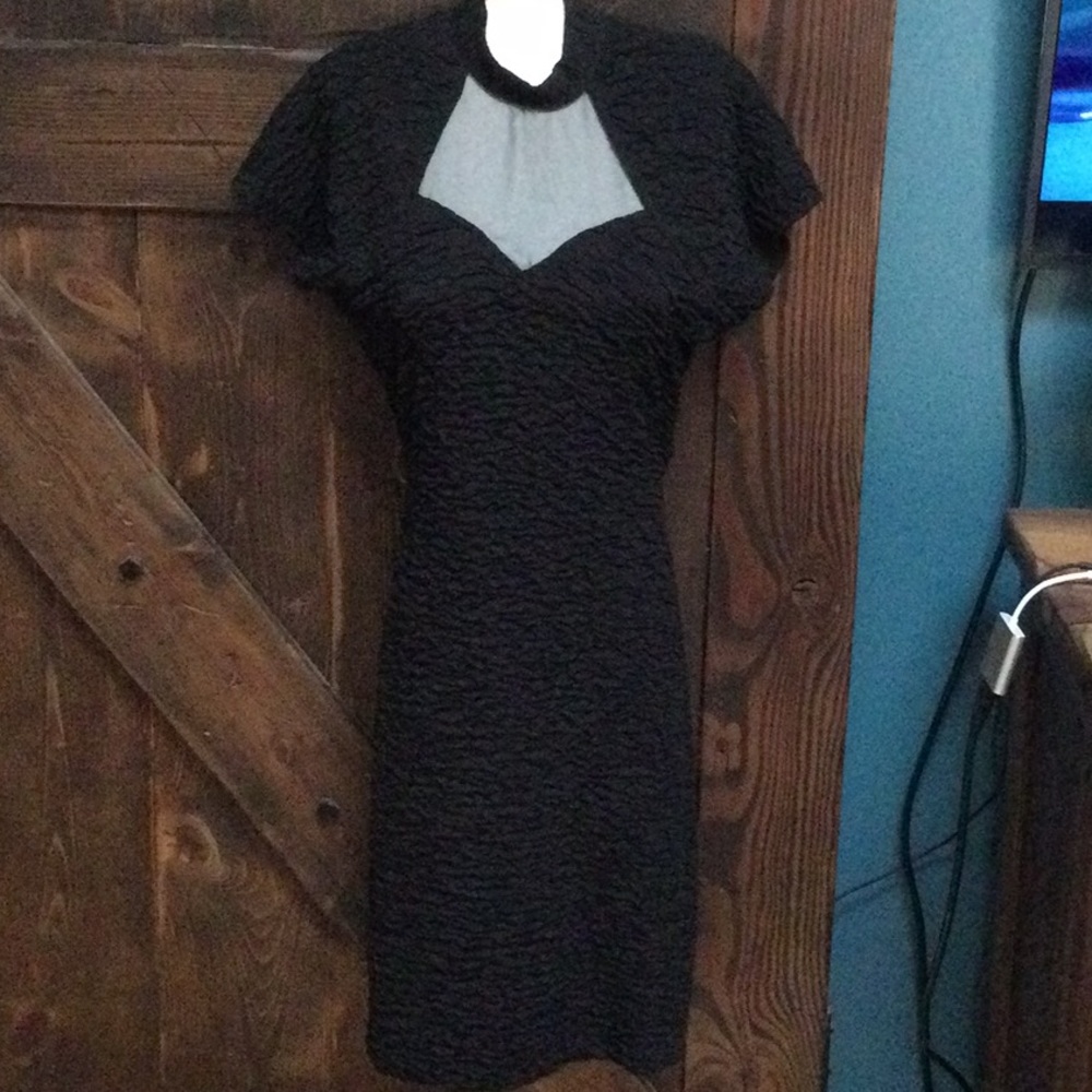 Sexy black crinkle form fit dress